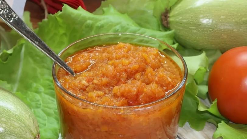 Аджика из кабачков.