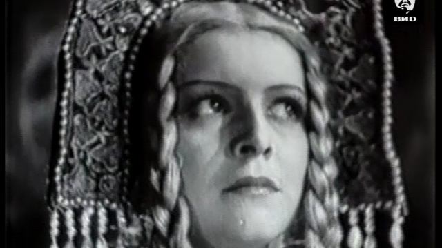 Рецензия Сталина на её игру была короткой: «Такими царицы не бывают»!