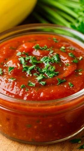 Кетчуп из кабачков с томатной пастой