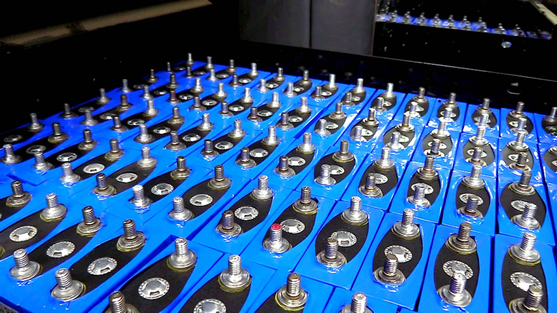 Собираю  и испытываю сверх мощный аккумулятор!