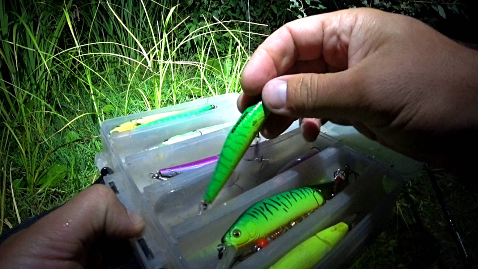 Рыбалка на воблер KOSADAKA MASCOT XS 80F ! Ловля щуки и судака! Рыбалка на спиннинг 2022!