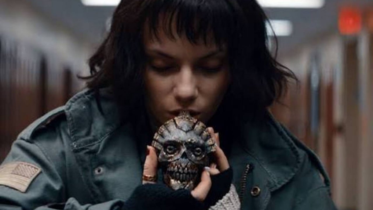 Свист — Русский трейлер (Дубляж, 2026) Дафни Кин_480p