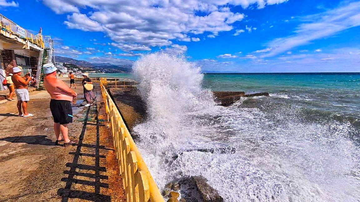 АЛУШТА сегодня ЖЕСТЬ! Во что превратился курорт СЕГОДНЯ. Показываю ВСЮ ПРАВДУ!