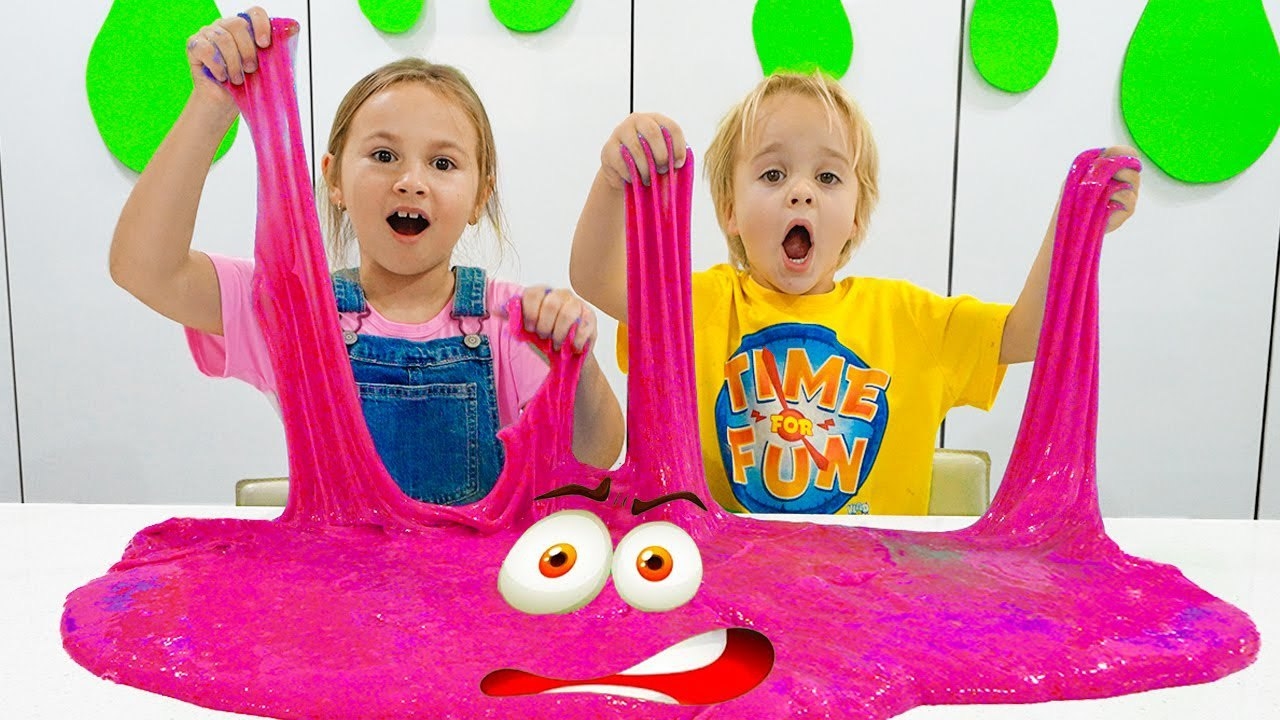 Крис играет с друзьями - Веселые детские приключения и игры на свежем воздухе! Видео от Влада и Ники