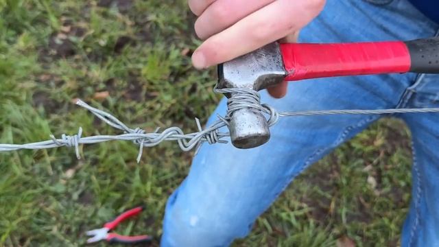 Трюк с молотком! Почините забор за 2 минуты — практичное изобретение