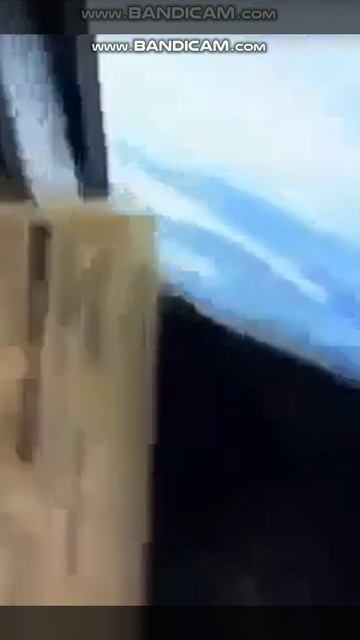 Летчик снял НЛО самолета