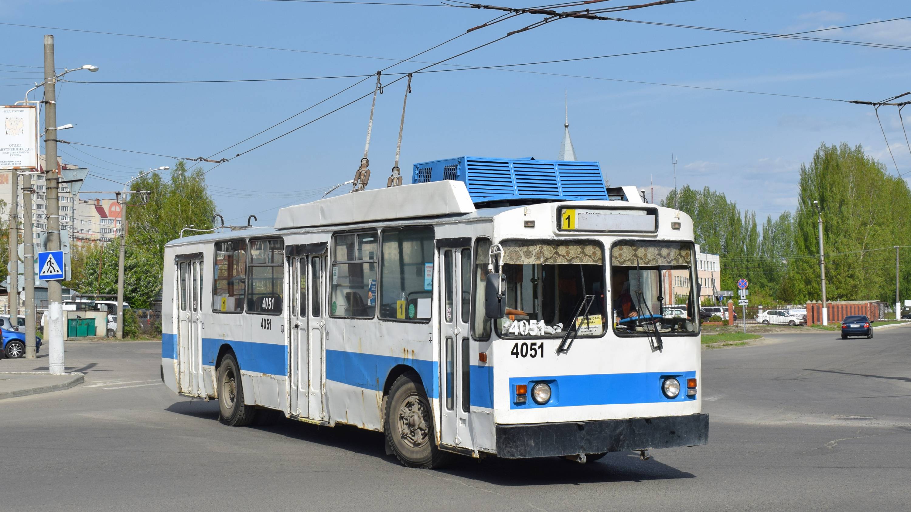 Троллейбус ЗиУ-682 КВР БТРМ-4051. Покатушки по Барнаулу.