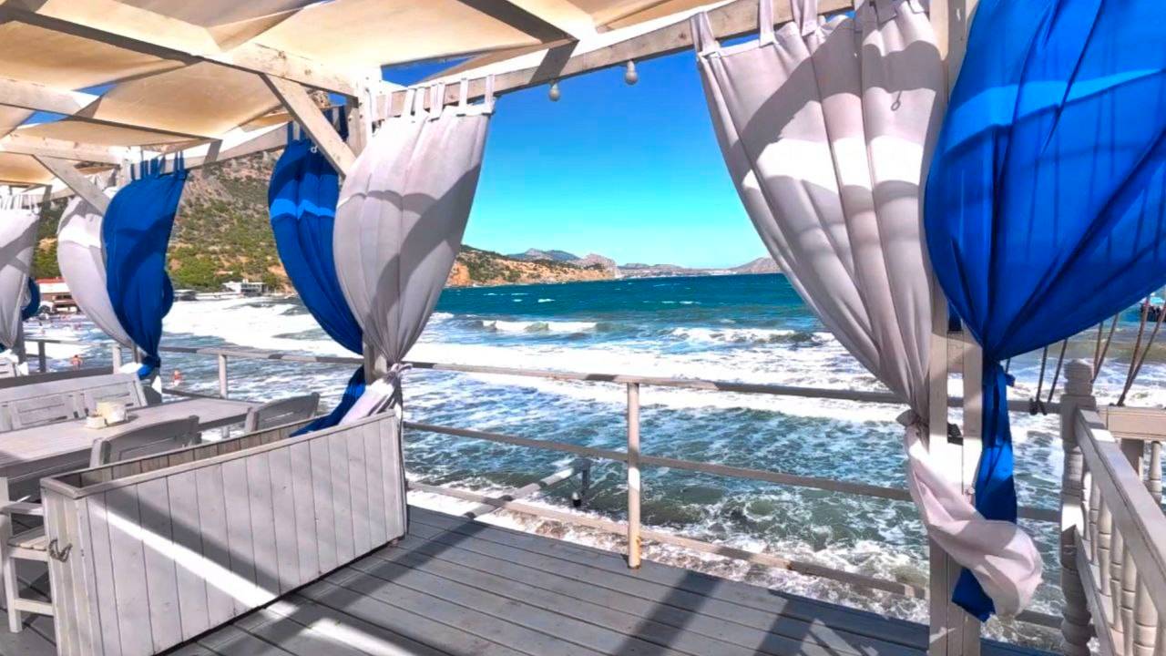 Крым. МОРЕ смыло Пляжи? ШТОРМ пытается штурмовать Крымское побережье. Прогулка по Набережной