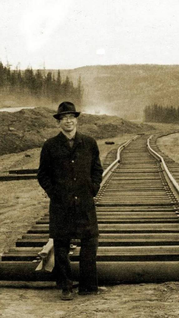 По шпалам...