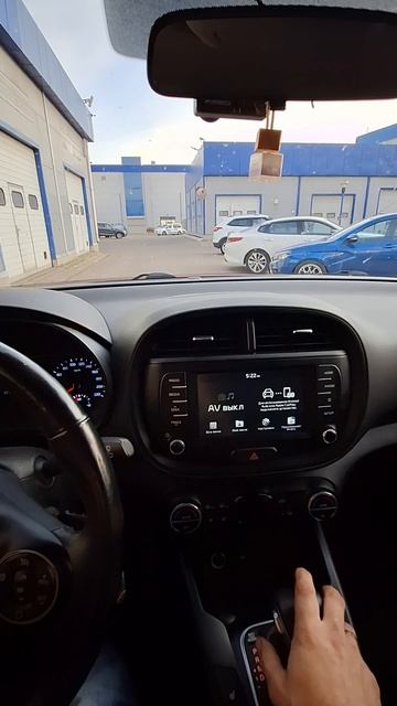 камера переднего вида KIA Soul на заводскую магнитолу