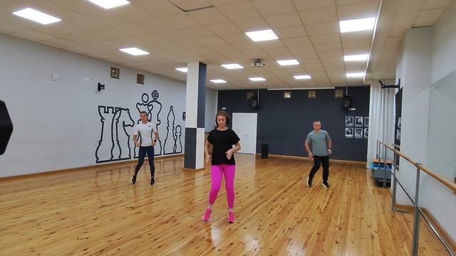 Базовая аэробика