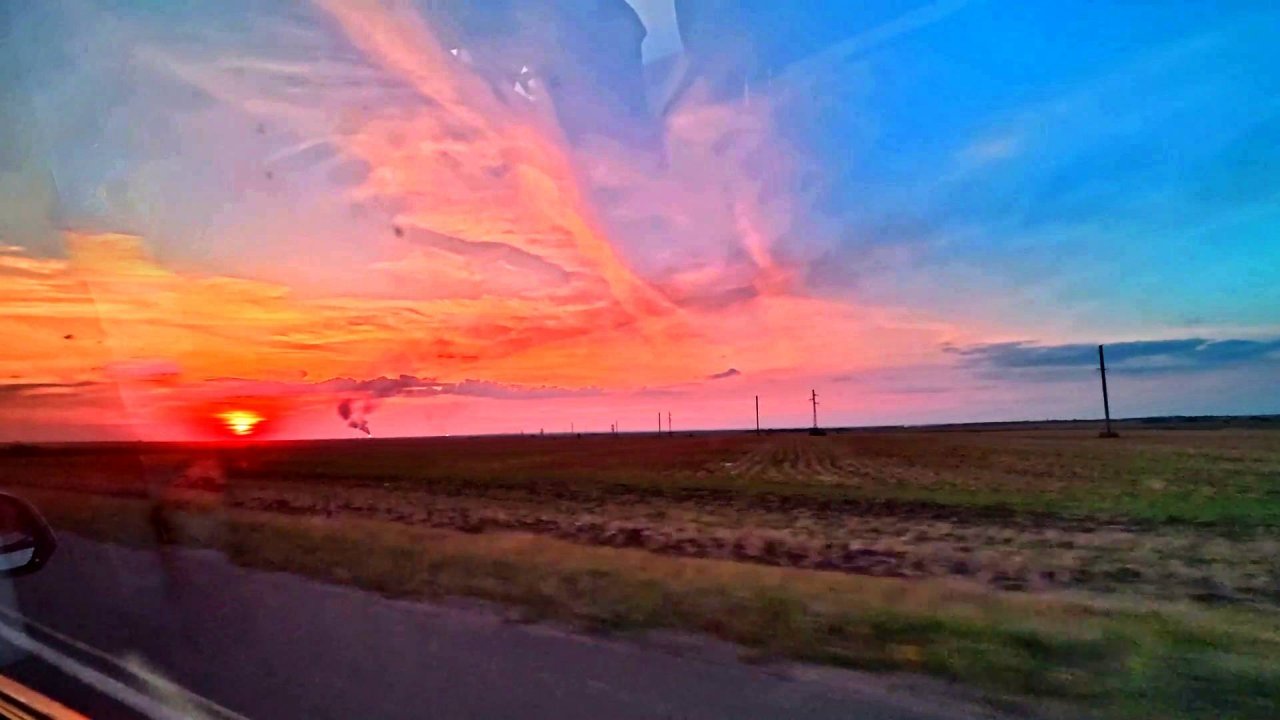 Из Бузулука в аэропорт Самары. Такси. Вид из окна. Закат. Визуальная медитация.