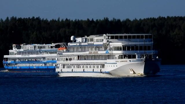 "Генерал Лавриненков" идёт за "Нижним Новгородом"