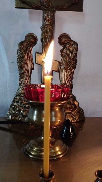 свеча в храме