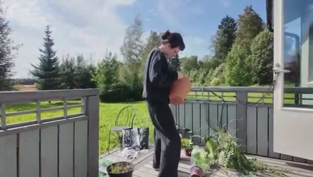 Даша из Финляндии - Кофе в деревне и книжный апдейт боязнь публичных выступлений (28.08.2025)