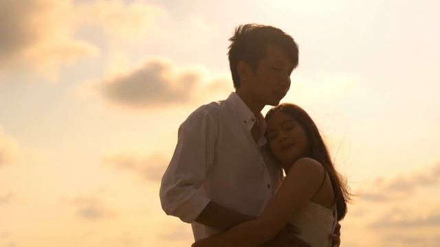 🌙 Лунный календарь стрижек на декабрь 2025 — гармония, красота и сила волос 💇♀️✨