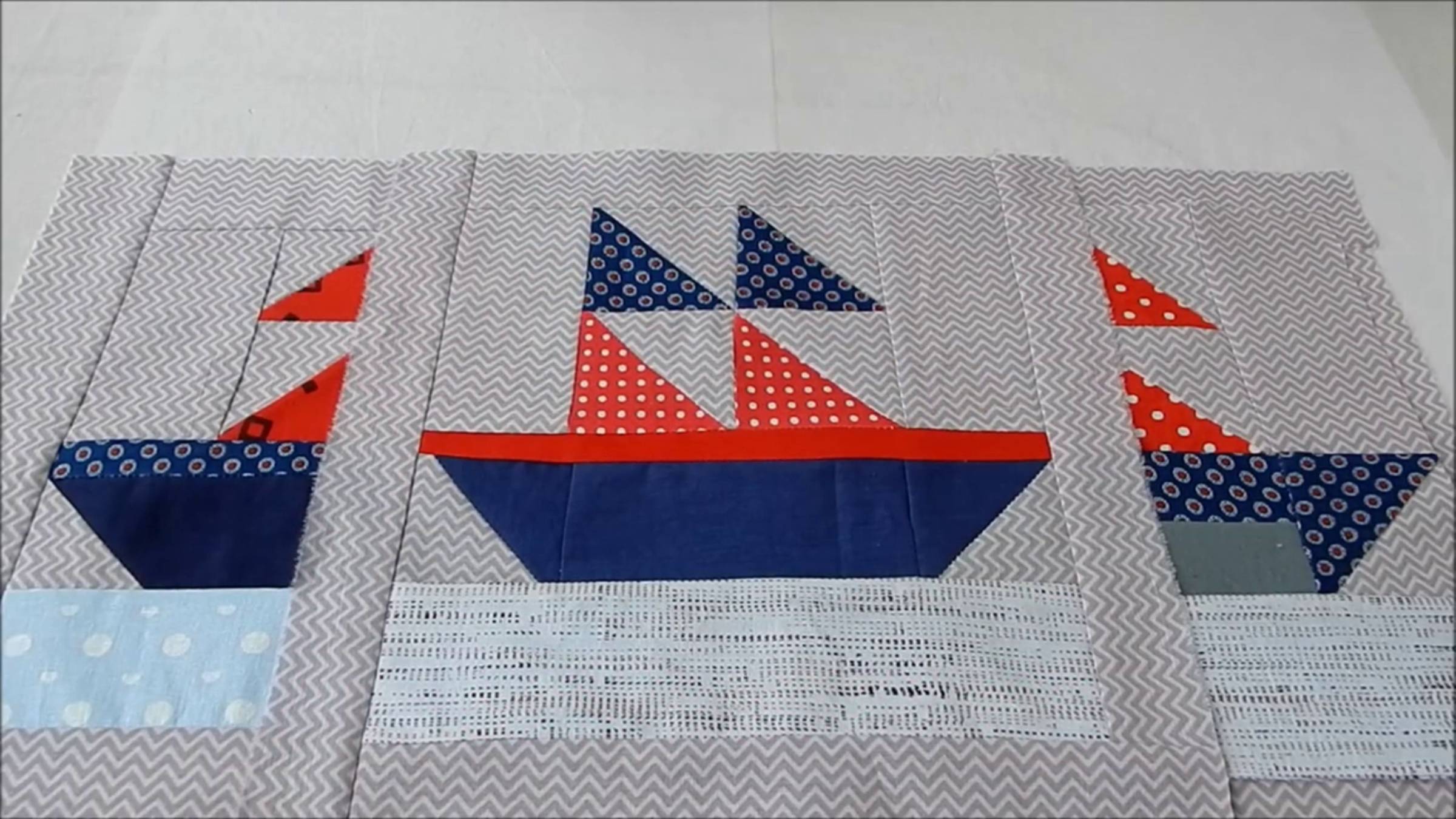 Мастер класс для начинающих, как сшить лоскутные блоки Кораблики, 2 варианта.