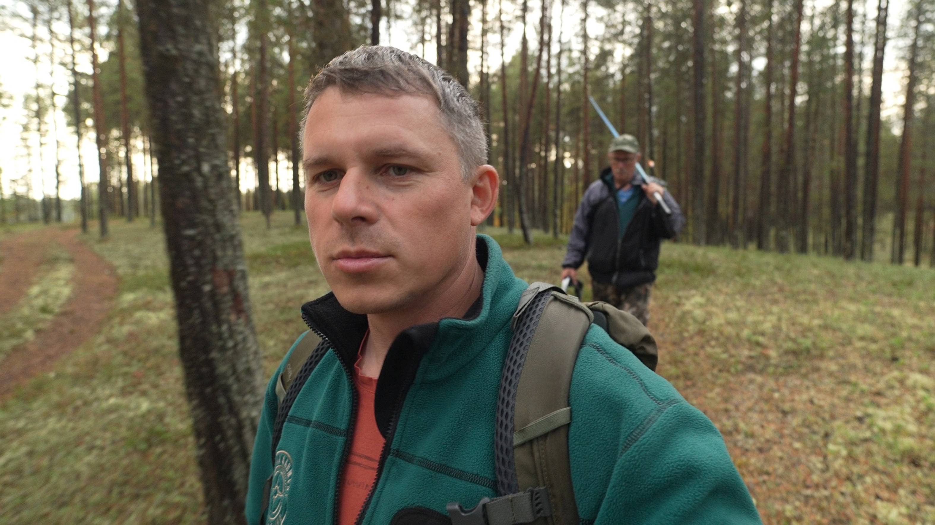 За окунем на озеро.