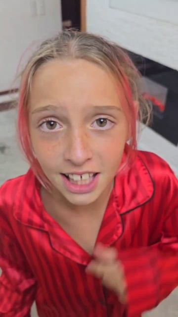 Мега Каролина и дудочка! #мегакаролина #суперкаролинашоу #юмор #вайны #прикол #рекомендации #топчик