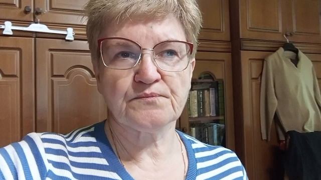 На утренней пробежке тяпнула собака.Новое упражнение и повторим вчерашнее.