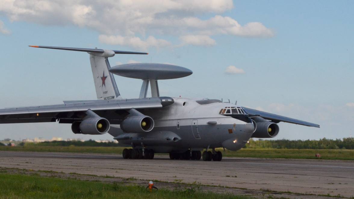 Авиабаза Дягилево. Ту-22М3, Ил-78, А-50. Взлеты и посадки (2012)