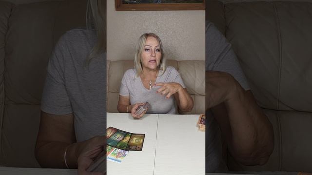 Девы. Прогноз на октябрь + руна талисман.