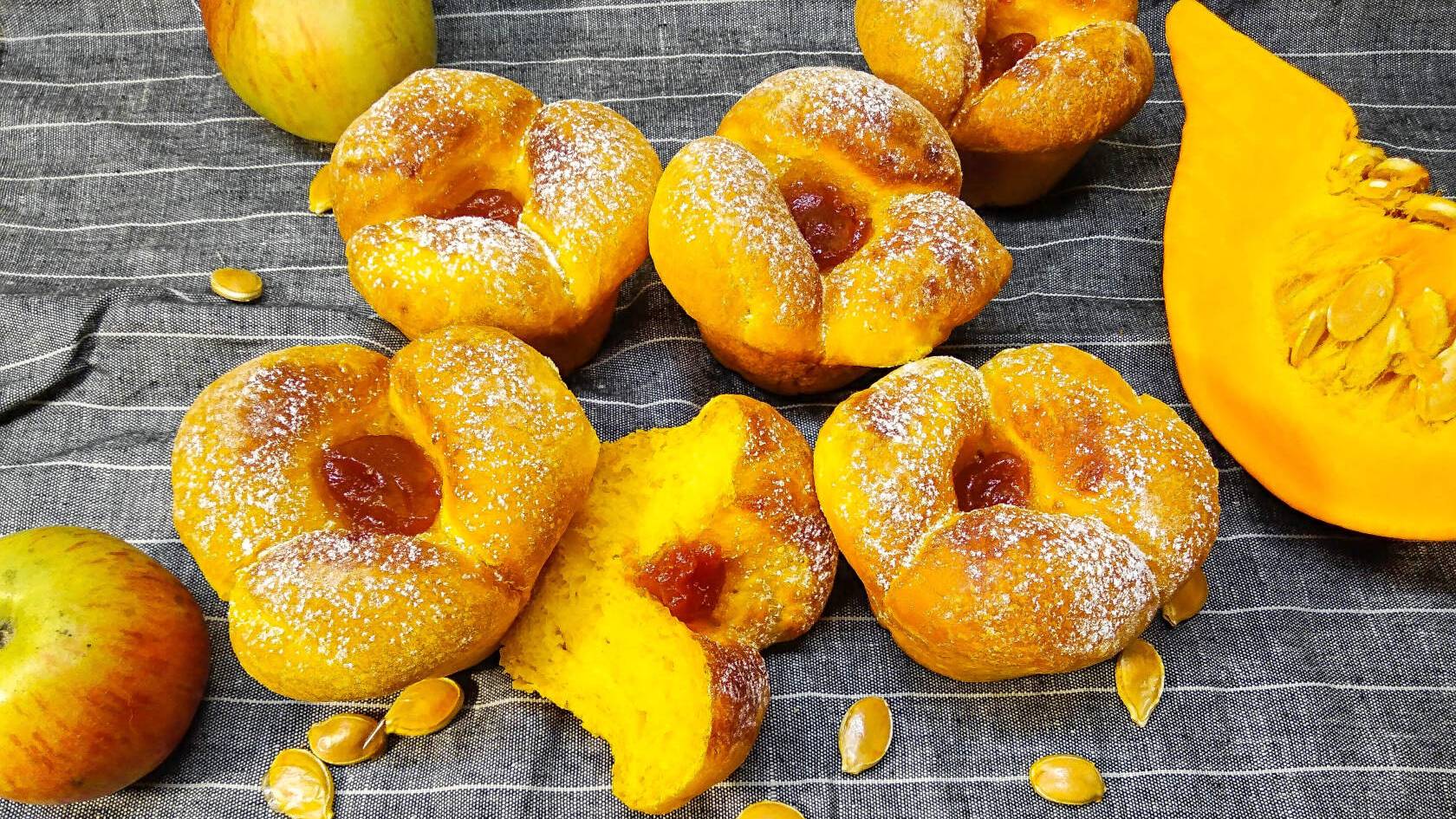 Тыквенные БУЛОЧКИ , с повидлом.