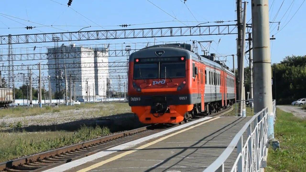 Электропоезд ЭД9Э-0057. Покатушки от Повалихи до Зудилово+отправление.