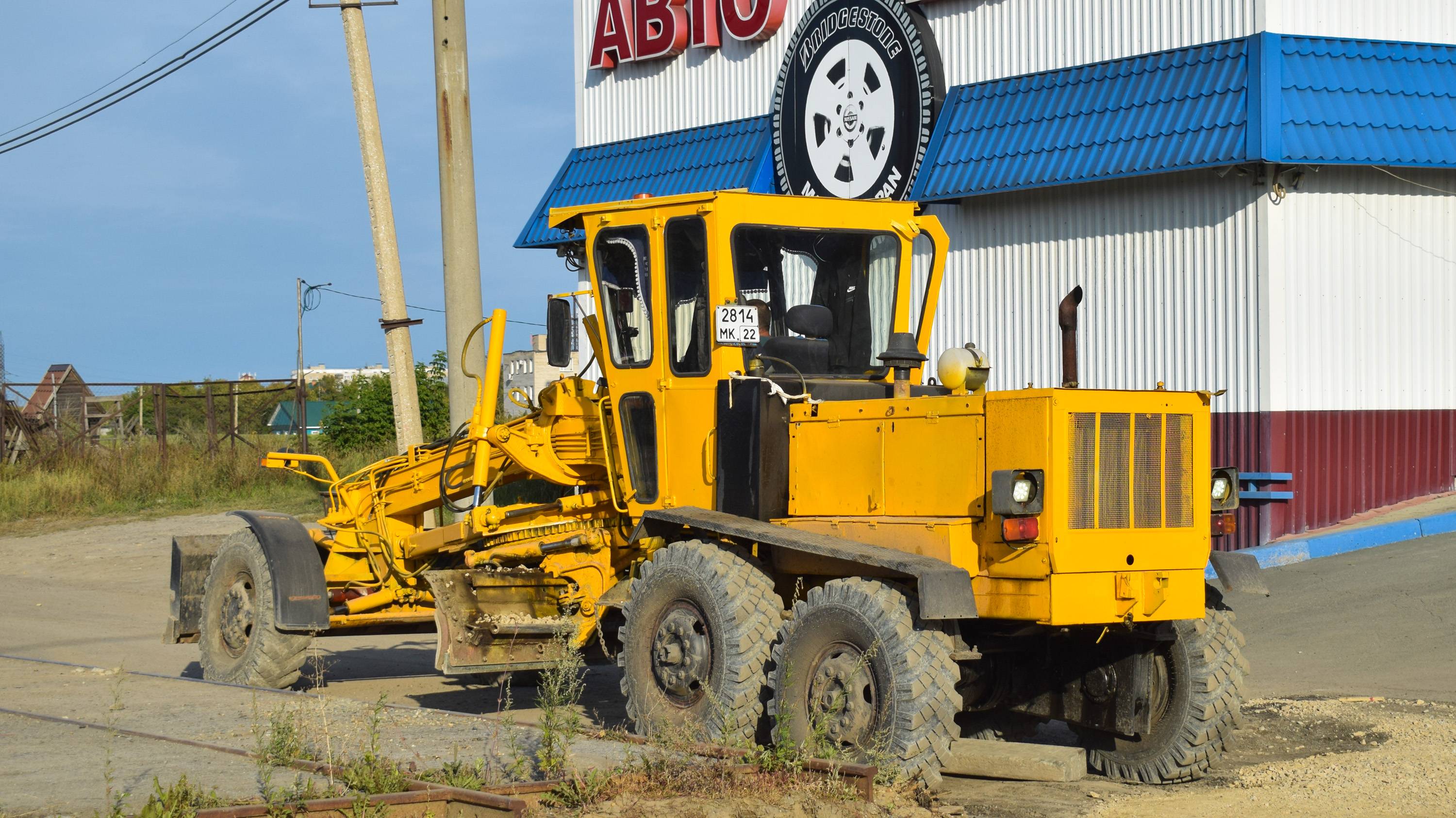 Автогрейдер ДЗ-180. Звук двигателя А-01.