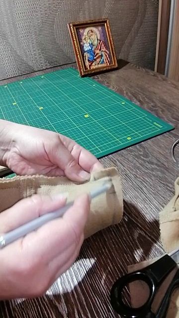 Как сделать красивый уголок при пошиве сумочки (28)