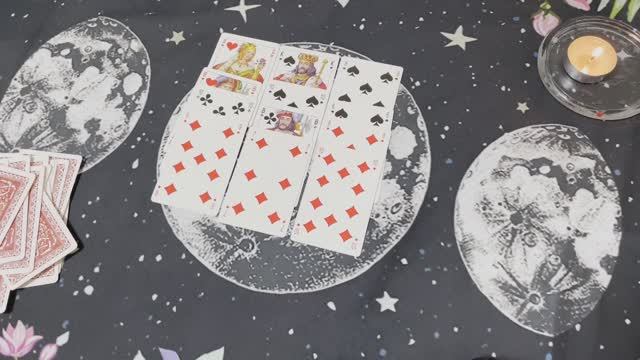 Червонная дама. Ближайшее будущее. Гадание на игральных картах