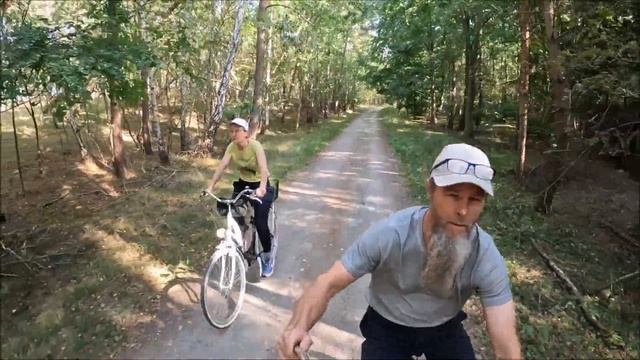 Осень у моря. 3 серия, На велосипедах.