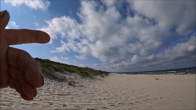 Осень у моря. 4 серия, Пешком до границы.