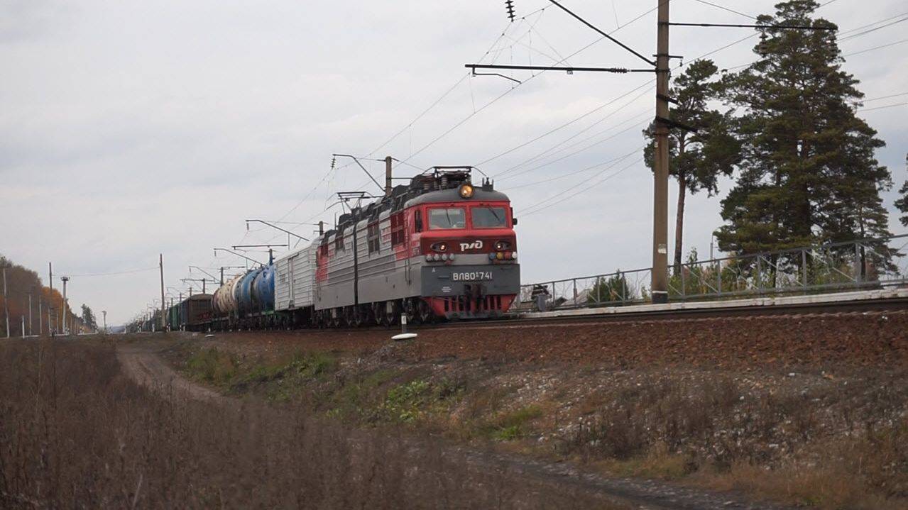 Электровоз ВЛ80С-741