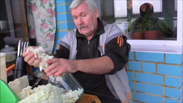 Как быстро засолить капусту