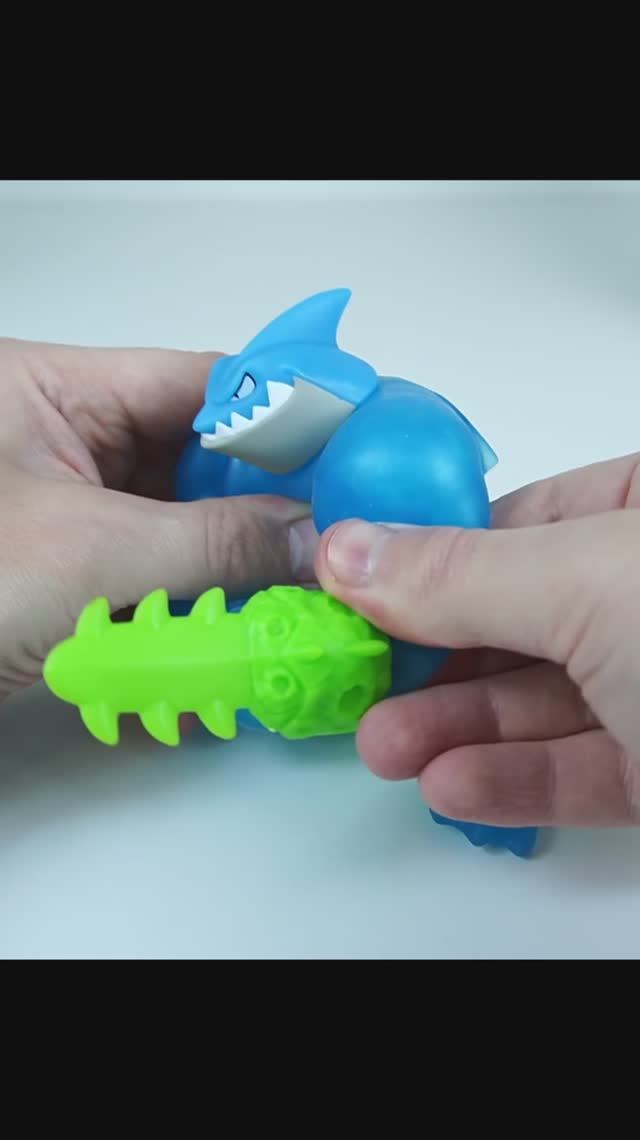 Гуджитсу ТРАШ любит танцевать.