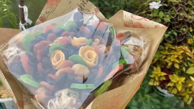 И снова букет из сухофруктов своими руками в подарок!