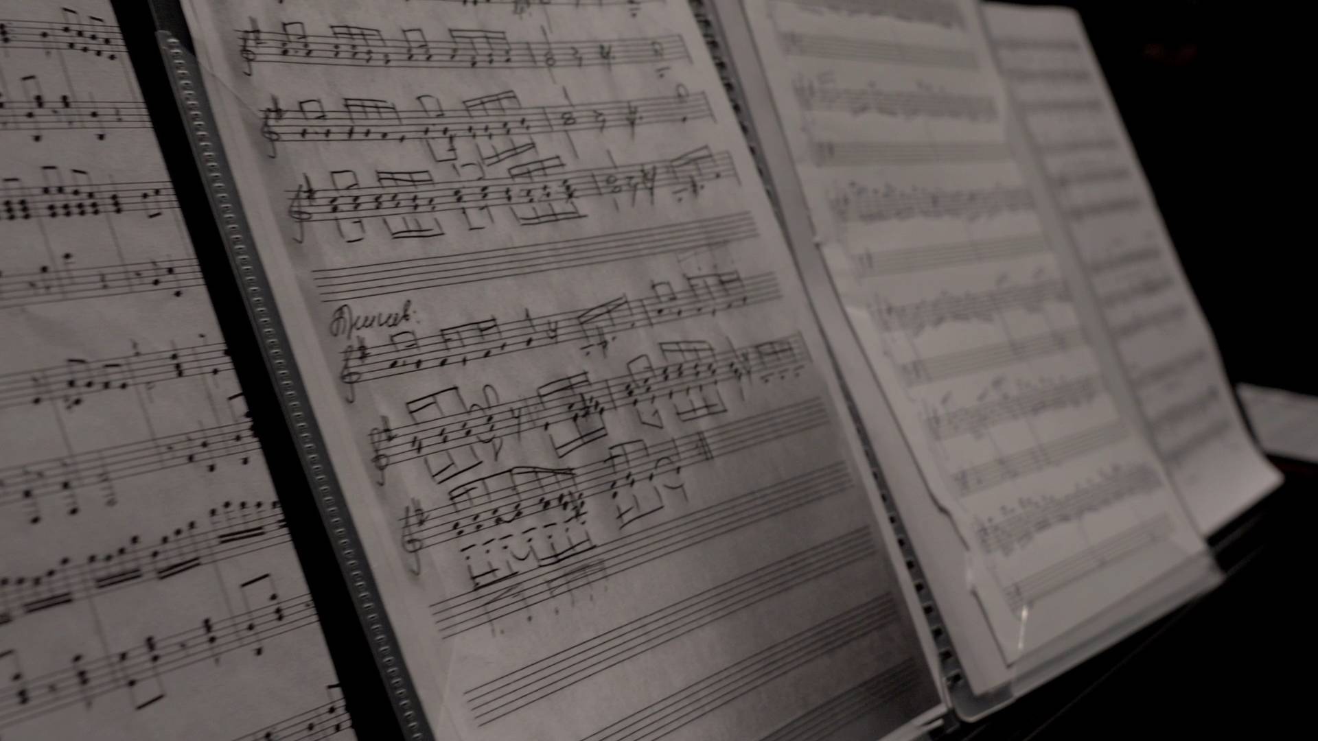 Бекстейдж концерта «Вечер теплых встреч» в Центре культуры «Меридиан».