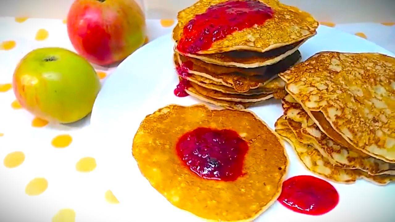 ОВСЯНЫЕ БЛИНЧИКИ  с ЯБЛОКОМ . Детям на радость.
