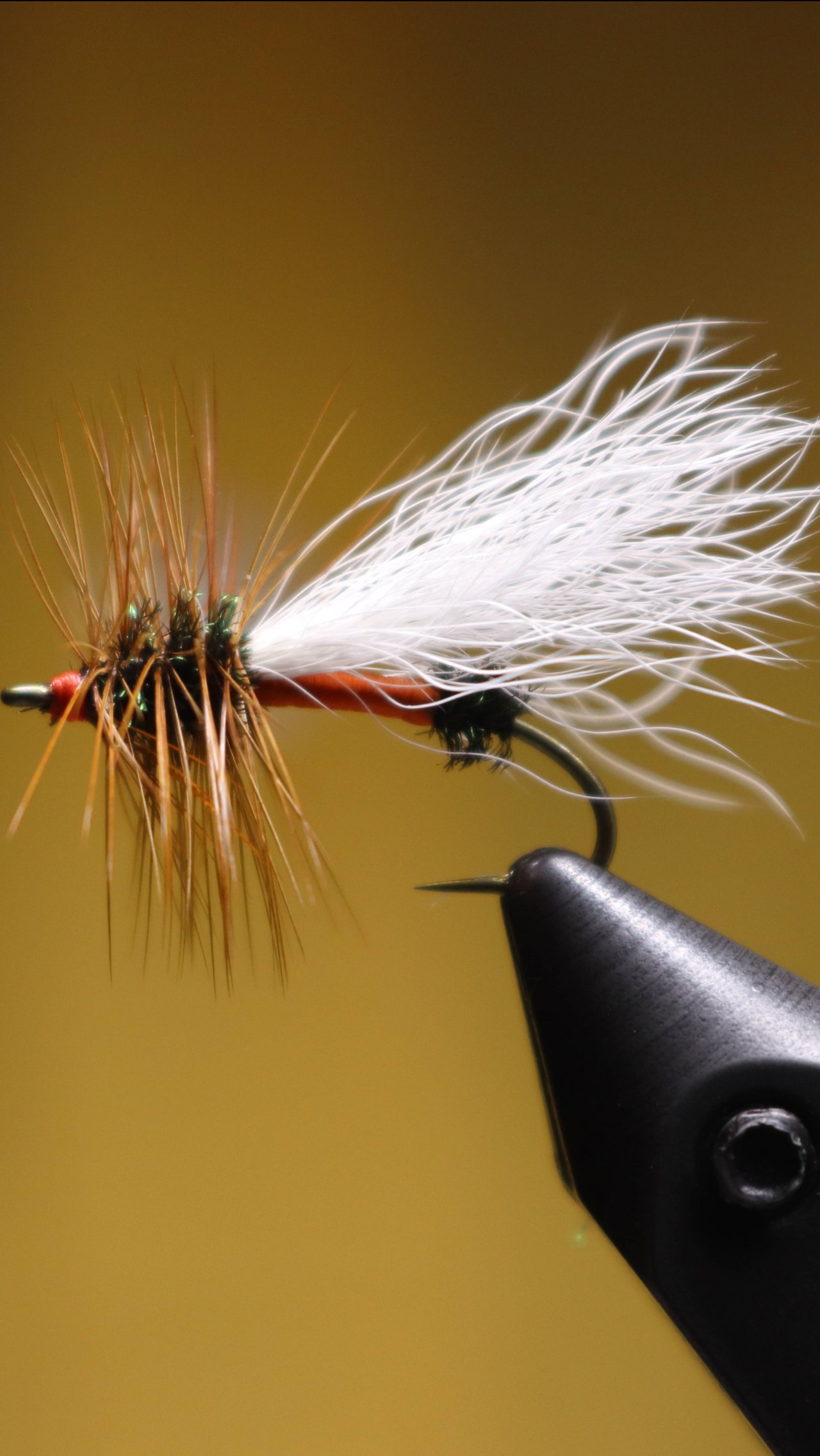 Мушка-аттрактор (attractor), которая реально ловит!