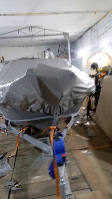 Универсальный тент на Врунгель 520