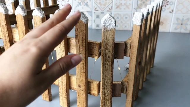 Декоративная ограда МАЛЕНЬКИЙ ЗАБОРЧИК С ОГОНЬКАМИ, дерево, тёплые белые микро LED-огни, ACW004100