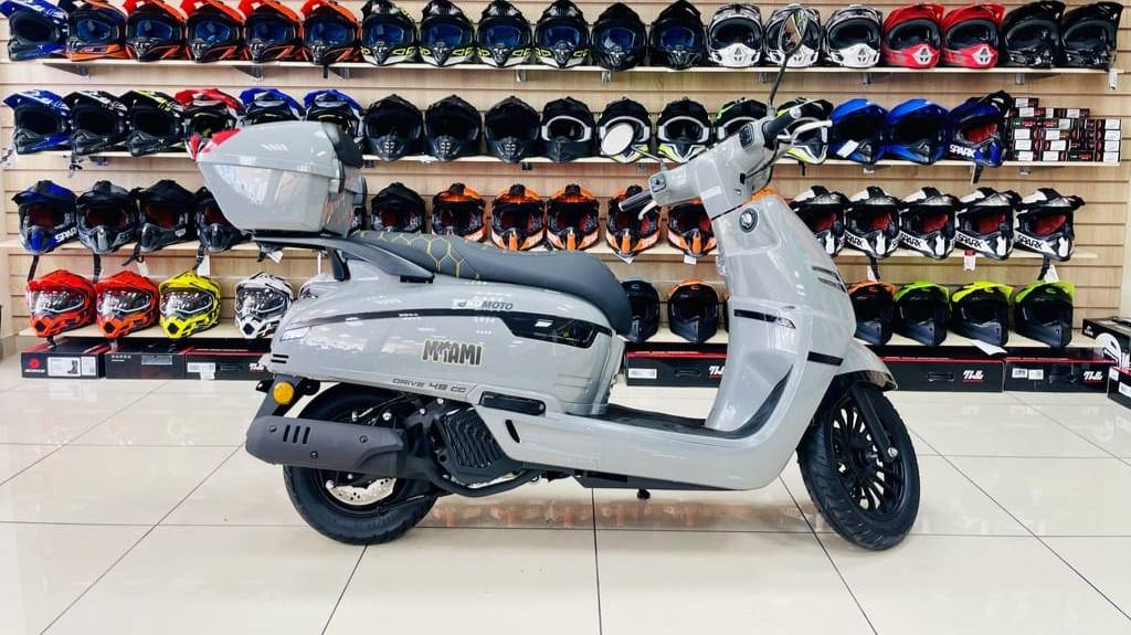 Скутер BC MIAMI 150cc EFI (49cc)