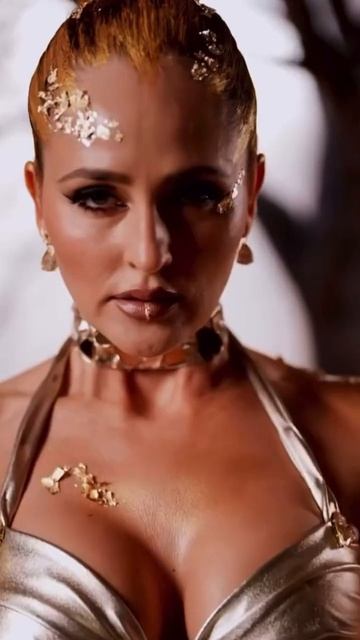 Люби его люби Автор песни и стихов В Дмитриев #песняолюбви#песнядлядуши#клип#танец#любовь#shorts