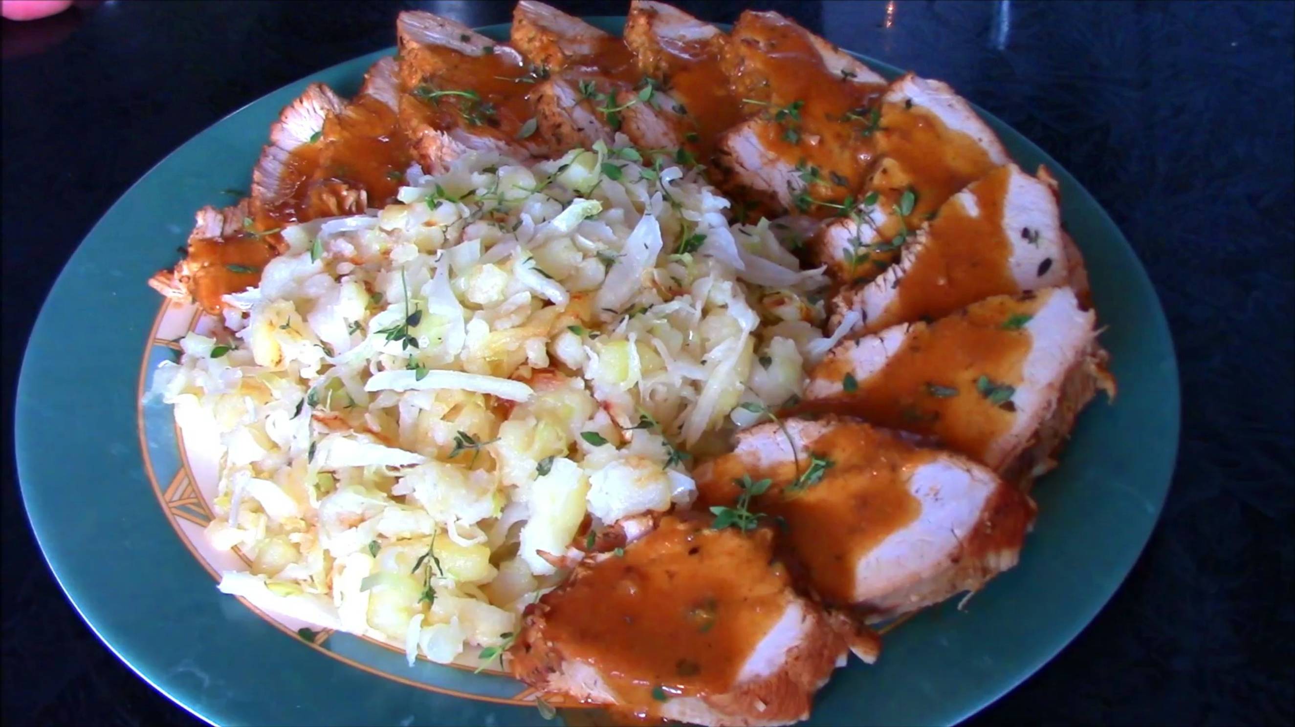 Сочное филе индейки в духовке.