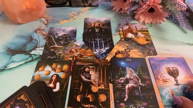 Почему он избегает встречи🧐🌶️🍓Таро