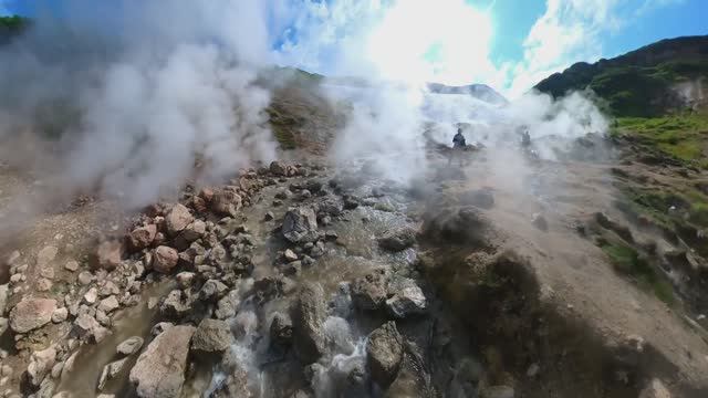 Поход на Камчатку 2025 ч 3. Дачные источники