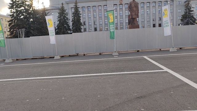 Киров, площадь у Администрации 02.10.2025. Тренировка кадетов