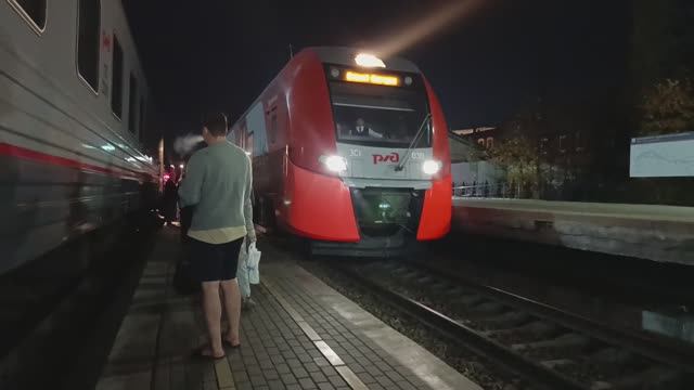 Станция Владимир. Проход нижегородской "Ласточки"