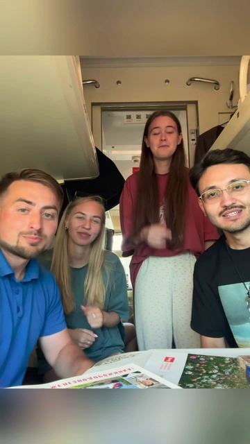 мои друзья, пока ехали со мной на встречу💎